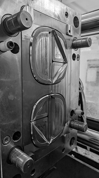Factory photo showcasing the production tool (03)